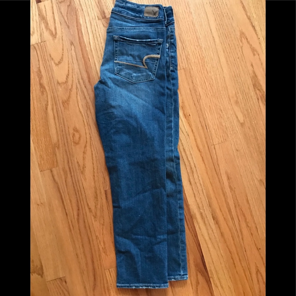 American Eagle Artistic Crop Jean Capris 4